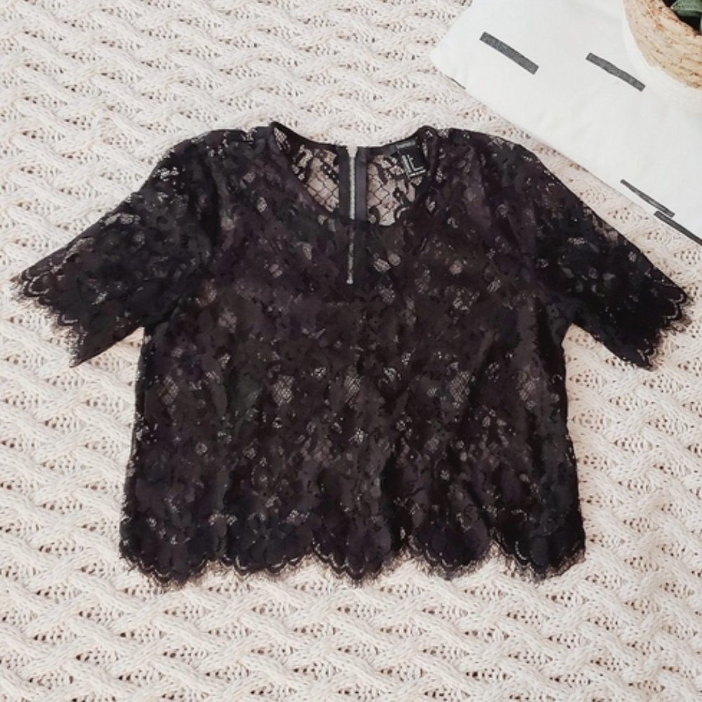 Forever 21 Short Sleeved Lace Scalloped Top- Black- Size S - Nwot